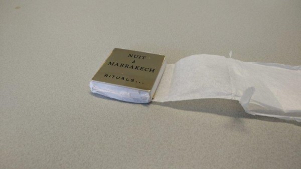 Plaatjes uit verpakking halen